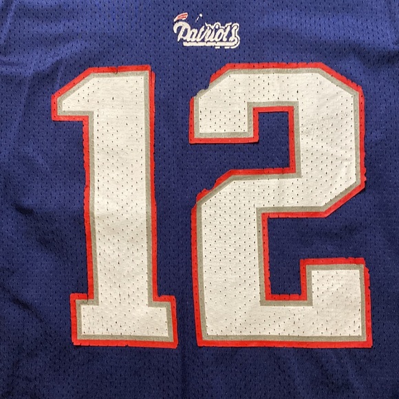 Youth Tom Brady Patriots Jersey Medium ( 10-12) - Picture 2 of 8